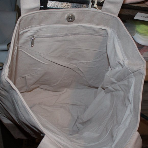 Bag filled with awesome crap quality canvas tote bag by Authentic pigment - Picture 4 of 5